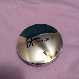 IT Cosmetics